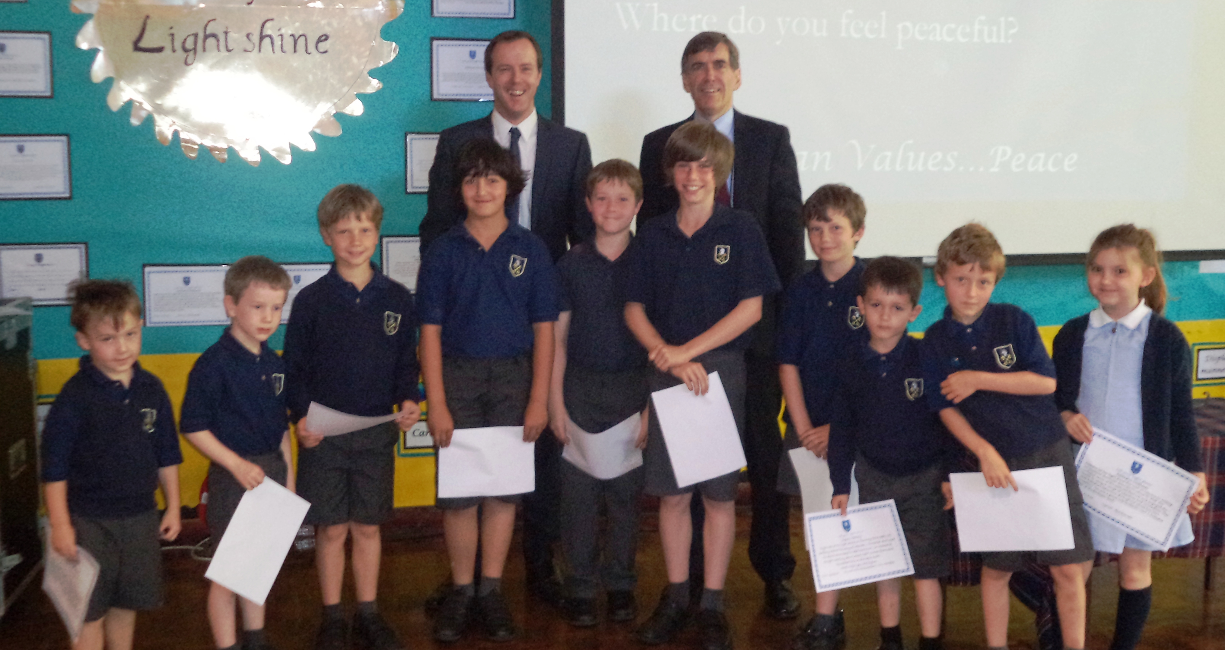 Local MP meets the Shining Stars of Prestbury School I Love Macc